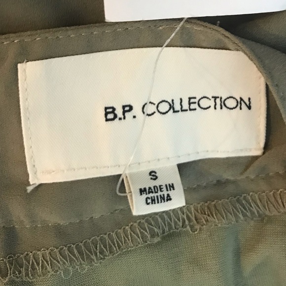 High waist gold studded green mini skirt - Picture 3 of 6